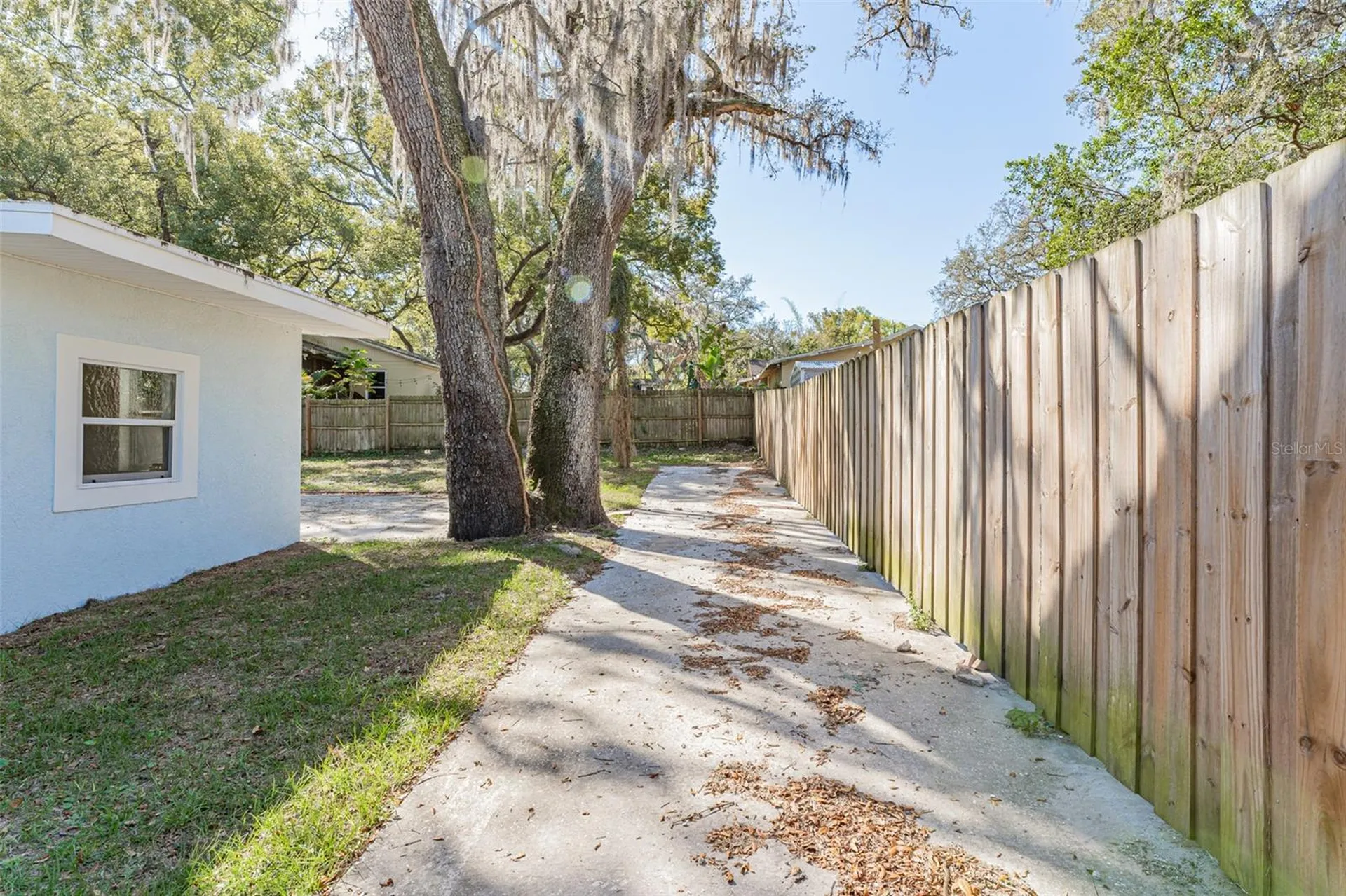1305 E Osborne Avenue Tampa FL 33603