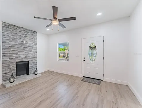 1305 E Osborne Avenue Tampa FL 33603