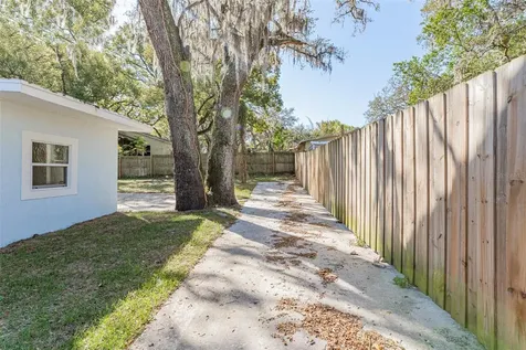 1305 E Osborne Avenue Tampa FL 33603