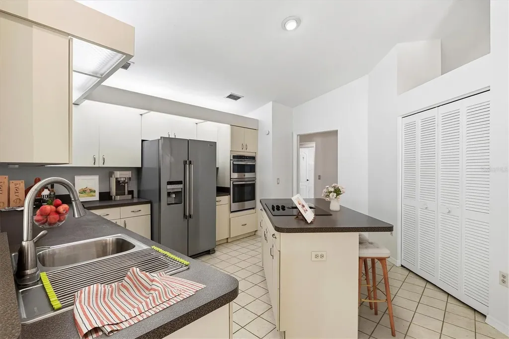 4405 Beauchamp Court Sarasota FL 34243