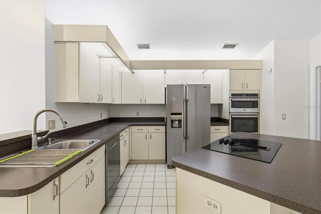 4405 Beauchamp Court Sarasota FL 34243