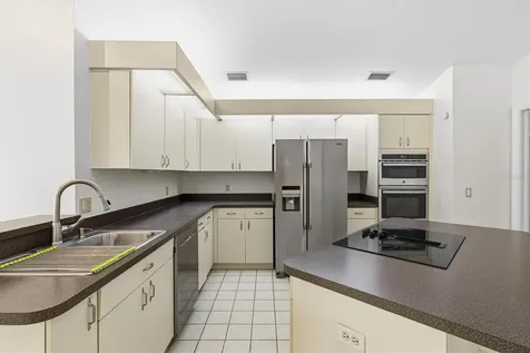 4405 Beauchamp Court Sarasota FL 34243