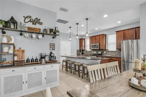 7238 Milestone Drive Apollo Beach FL 33572