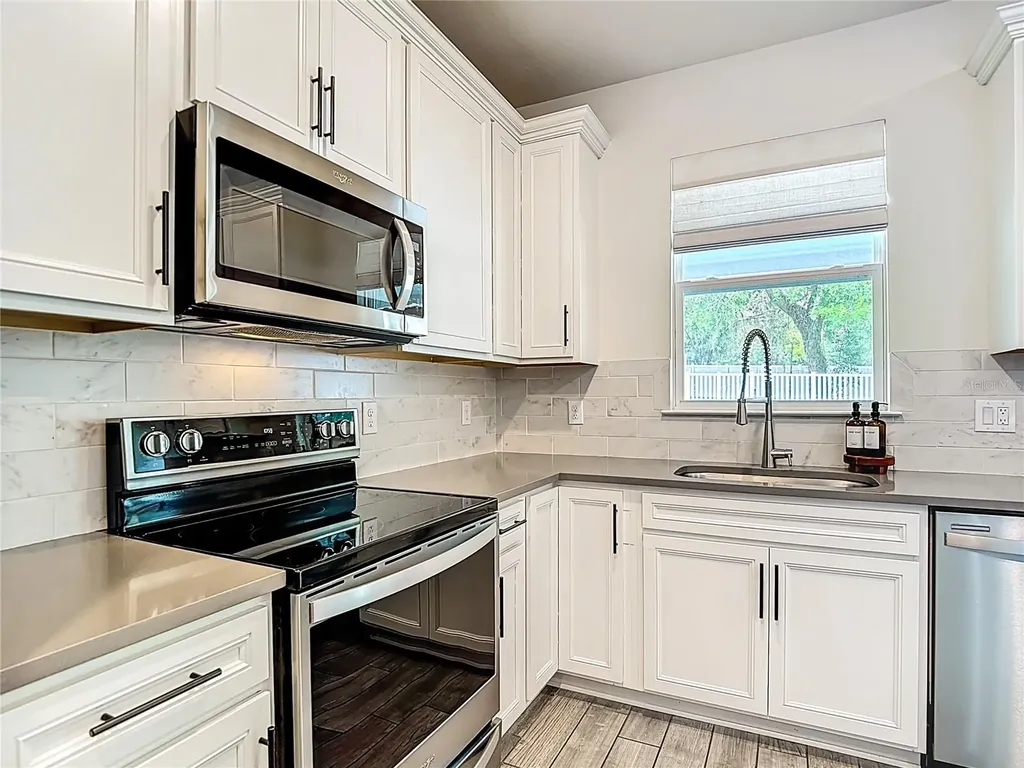 769 Parsons Mooring Court Seffner FL 33584