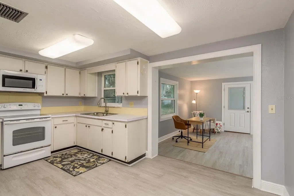 7730 Chapel Avenue Port Richey FL 34668