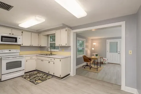 7730 Chapel Avenue Port Richey FL 34668