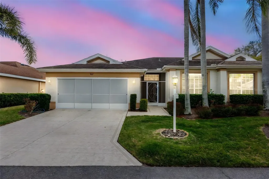 917 Villeroy Greens Drive Sun City Center FL 33573