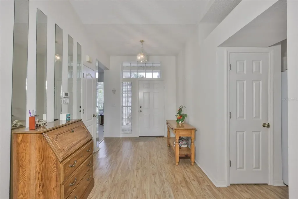 917 Villeroy Greens Drive Sun City Center FL 33573