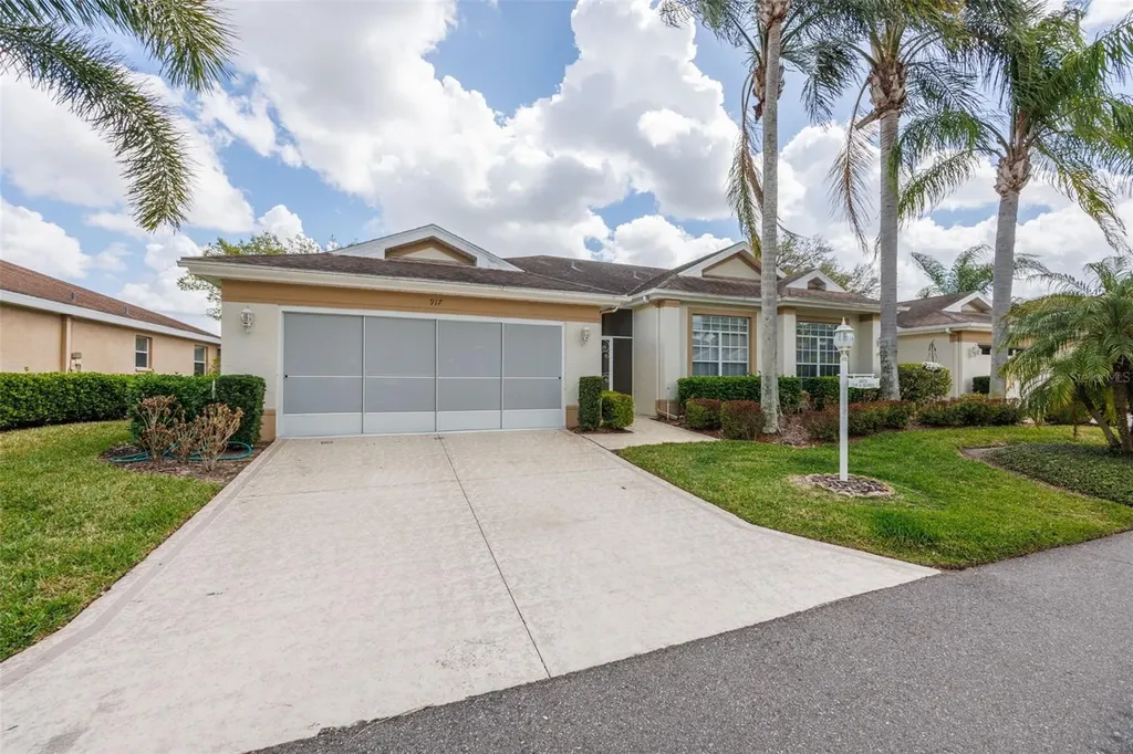 917 Villeroy Greens Drive Sun City Center FL 33573