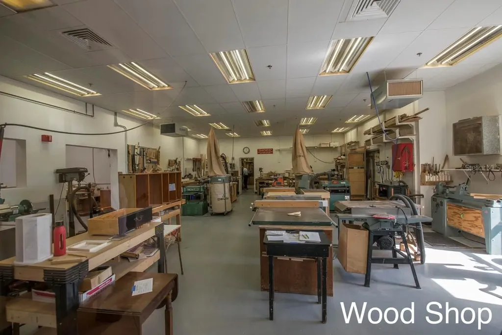 917 Villeroy Greens Drive Sun City Center FL 33573