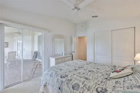 917 Villeroy Greens Drive Sun City Center FL 33573
