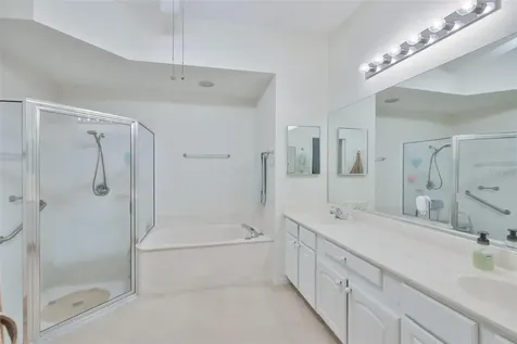 917 Villeroy Greens Drive Sun City Center FL 33573