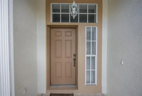 917 Villeroy Greens Drive Sun City Center FL 33573