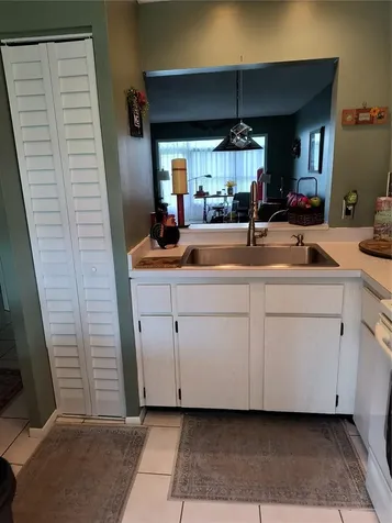 4653 Lake Villa Drive Clearwater FL 33762