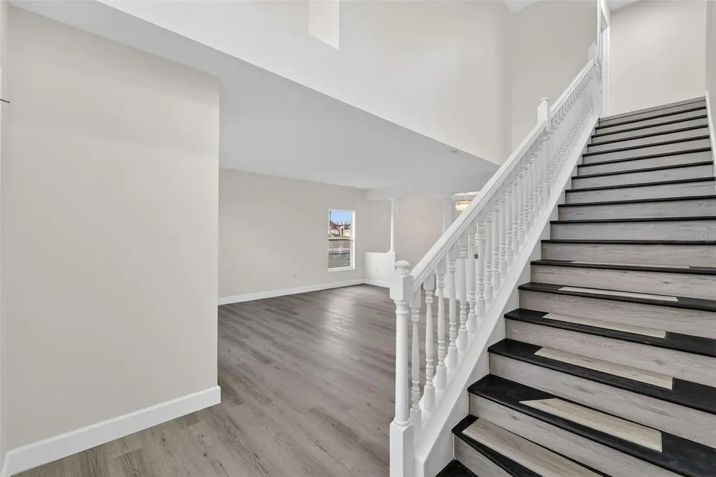 402 Big Sioux Court Kissimmee FL 34759