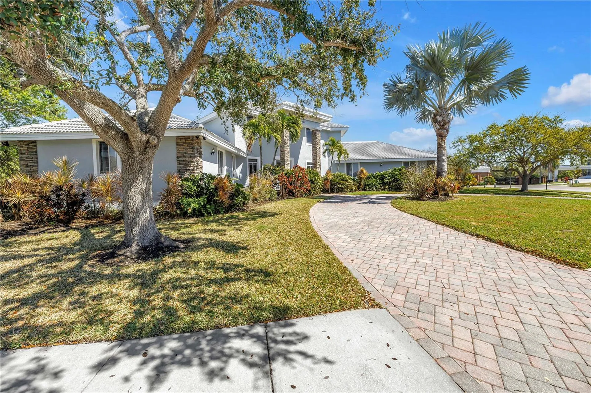 14365 Eagle Pointe Drive Clearwater FL 33762