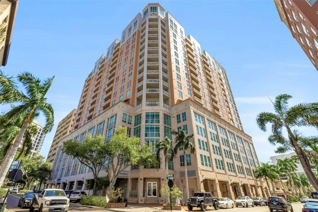 1350 Main Street Sarasota FL 34236