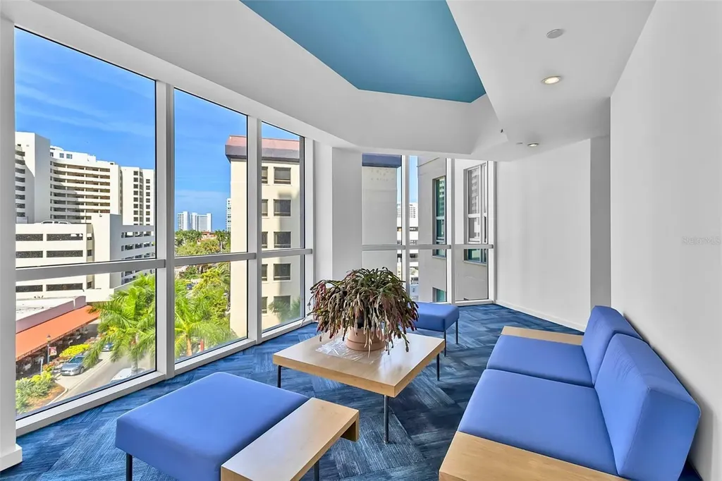 1350 Main Street Sarasota FL 34236