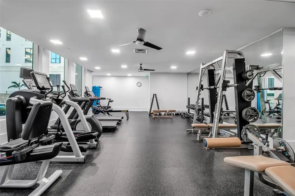 1350 Main Street Sarasota FL 34236