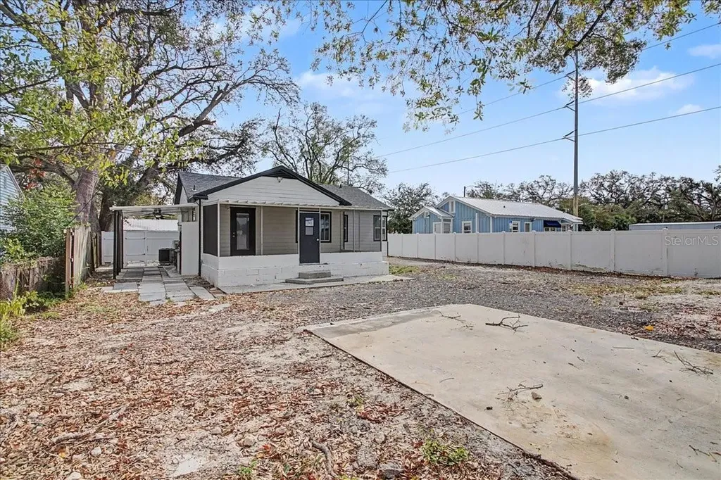 4004 N Munro Street Tampa FL 33603