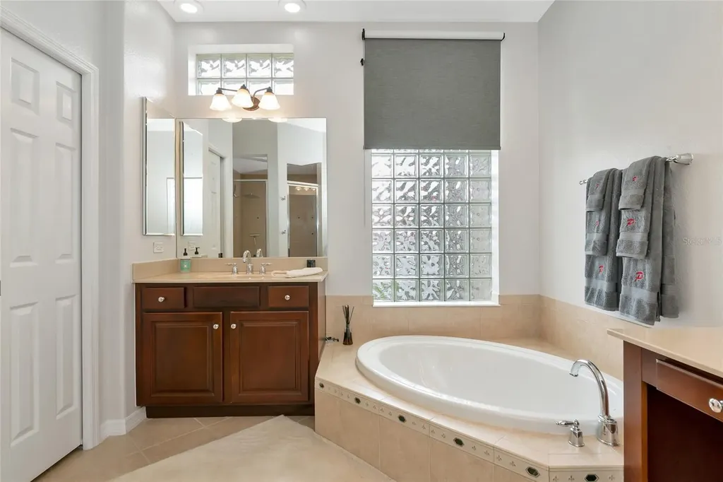 405 Petrel Trail Bradenton FL 34212