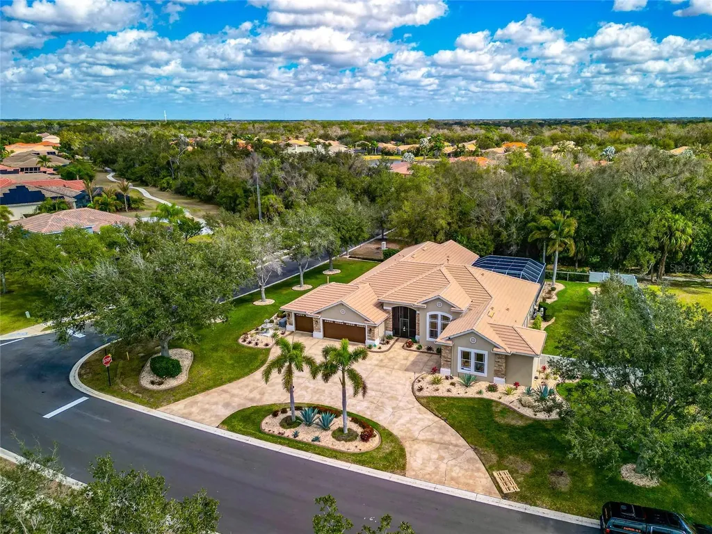 405 Petrel Trail Bradenton FL 34212