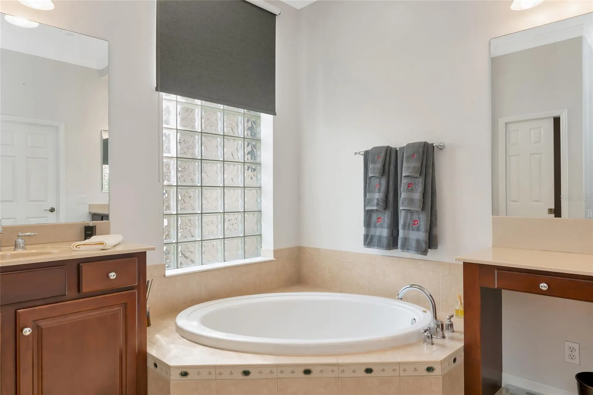 405 Petrel Trail Bradenton FL 34212