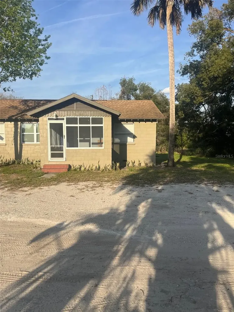 5353 N Orange Blossom Trail Mount Dora FL 32757