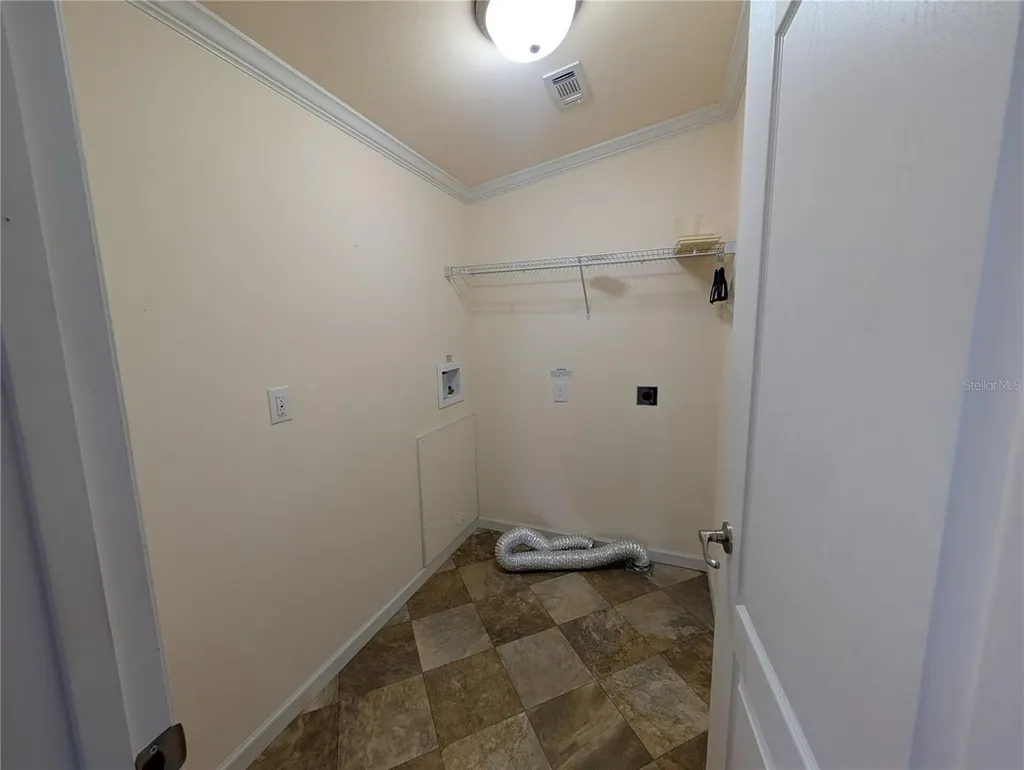 9101 Fairway Loop Dade City FL 33525