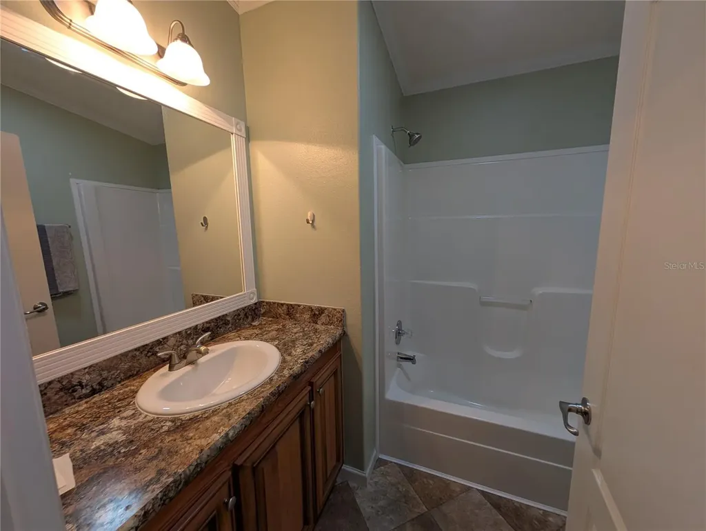 9101 Fairway Loop Dade City FL 33525