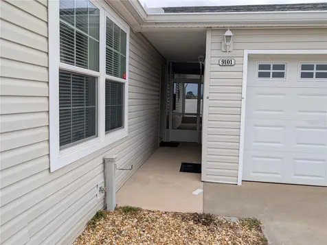 9101 Fairway Loop Dade City FL 33525