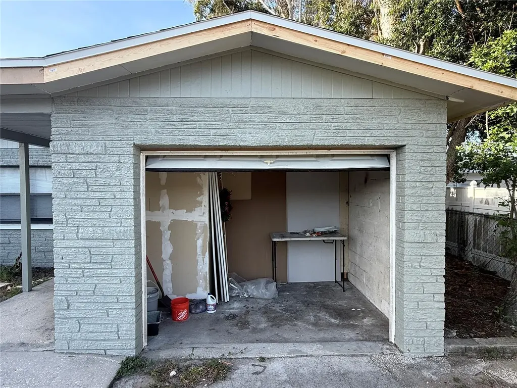 6440 150th Avenue N Clearwater FL 33760
