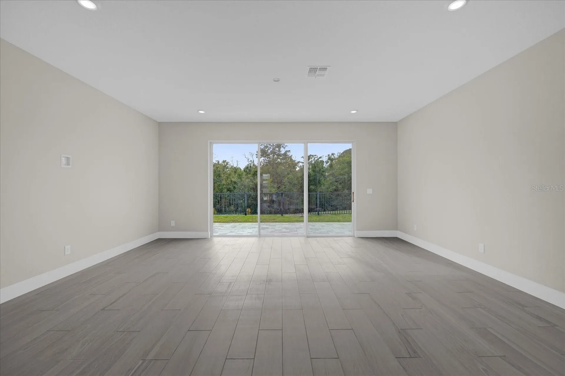 7838 Spectrum Drive Kissimmee FL 34747