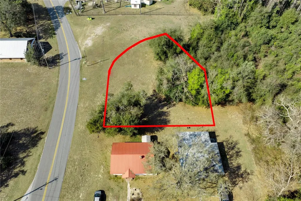 W Central Avenue Howey In The Hills FL 34737