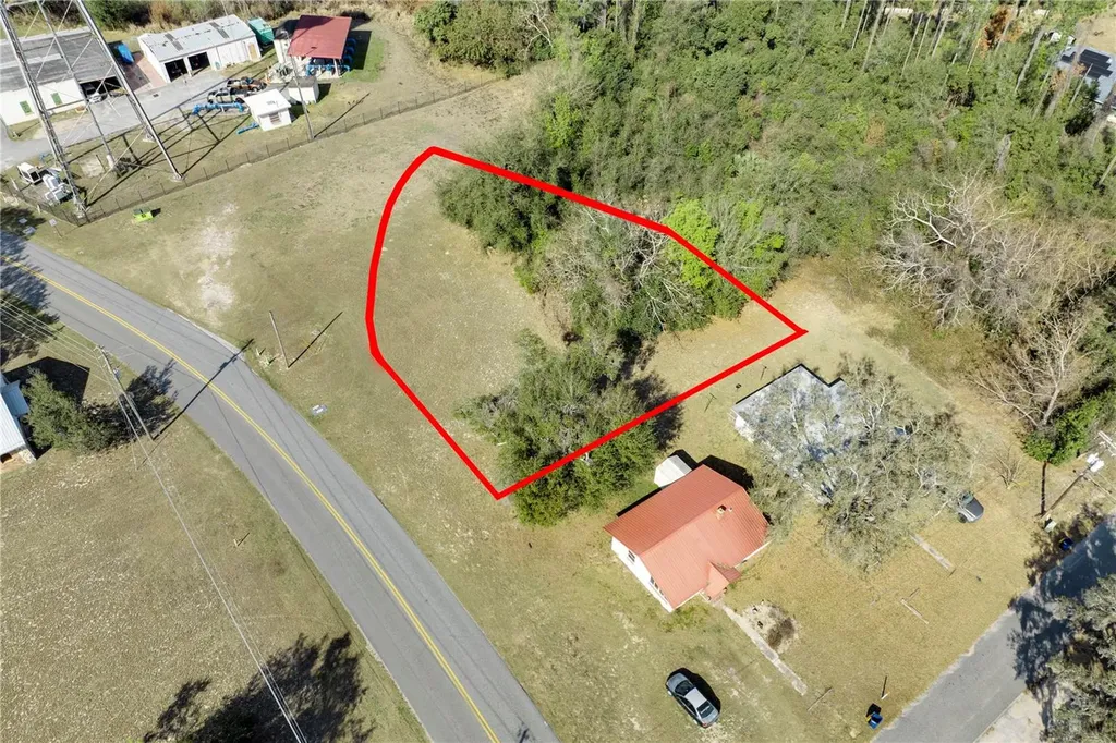 W Central Avenue Howey In The Hills FL 34737