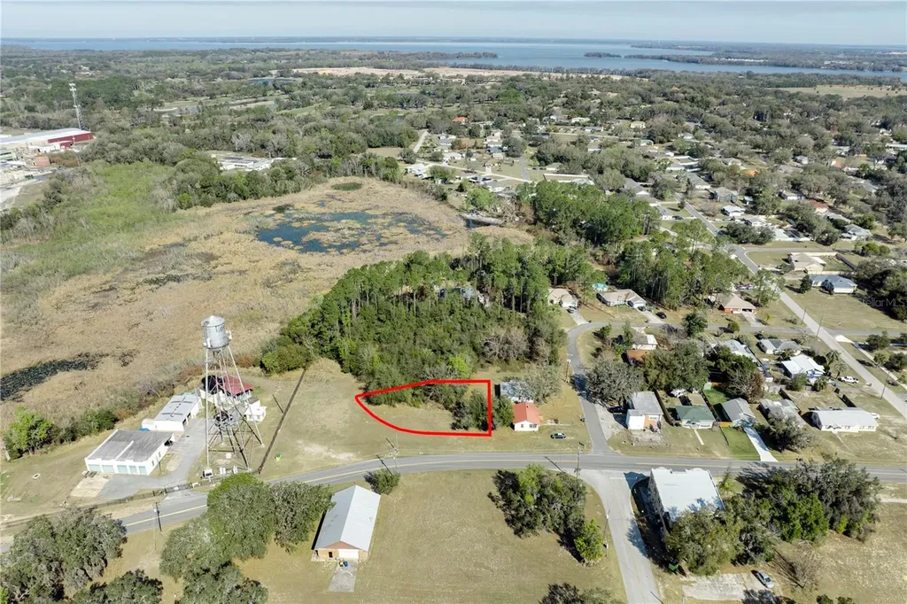 W Central Avenue Howey In The Hills FL 34737