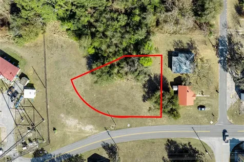 W Central Avenue Howey In The Hills FL 34737