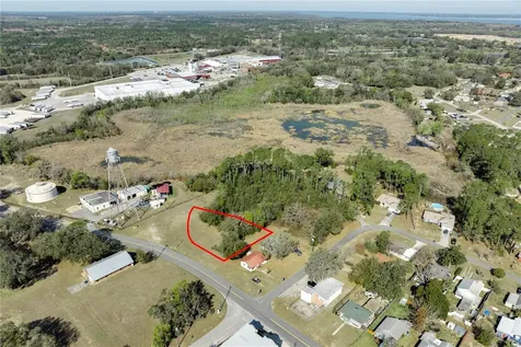 W Central Avenue Howey In The Hills FL 34737