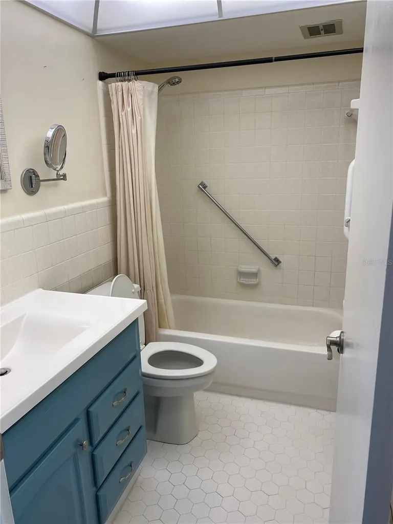 11100 86th Avenue Seminole FL 33772