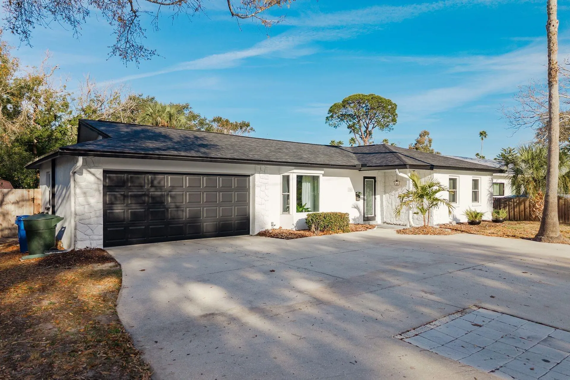 1762 Bayshore Boulevard Dunedin FL 34698