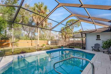 1762 Bayshore Boulevard Dunedin FL 34698