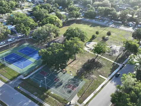 1216 Grantwood Avenue Clearwater FL 33759