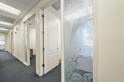 5605 Marquesas Circle Sarasota FL 34233