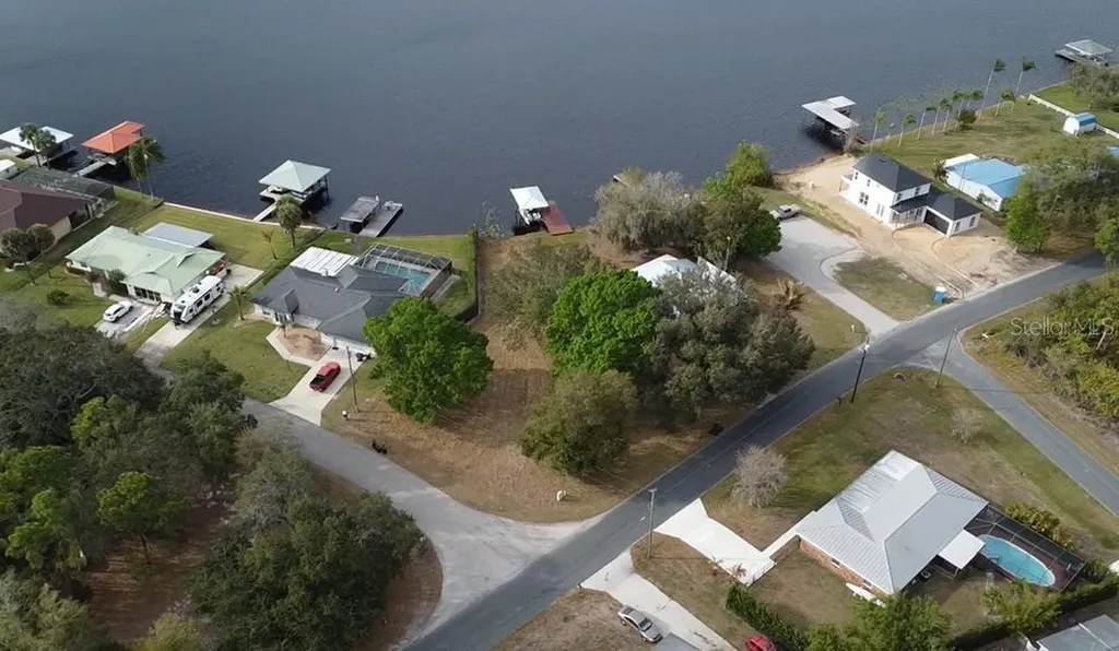 1018 Jonquil Street Lake Placid FL 33852