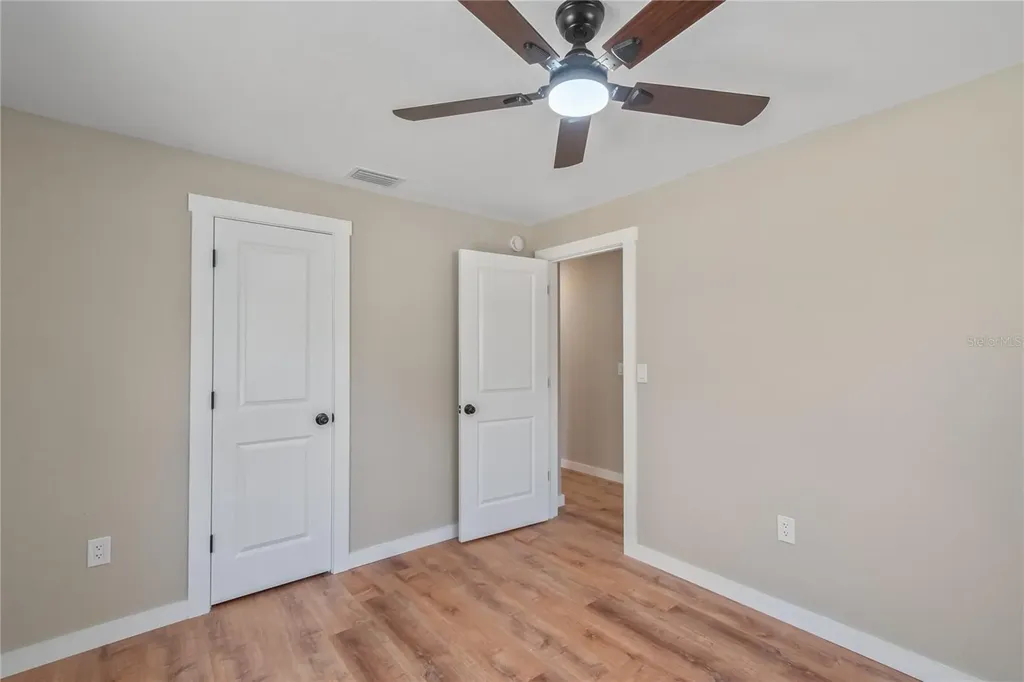 983 S County Road 21 Hawthorne FL 32640