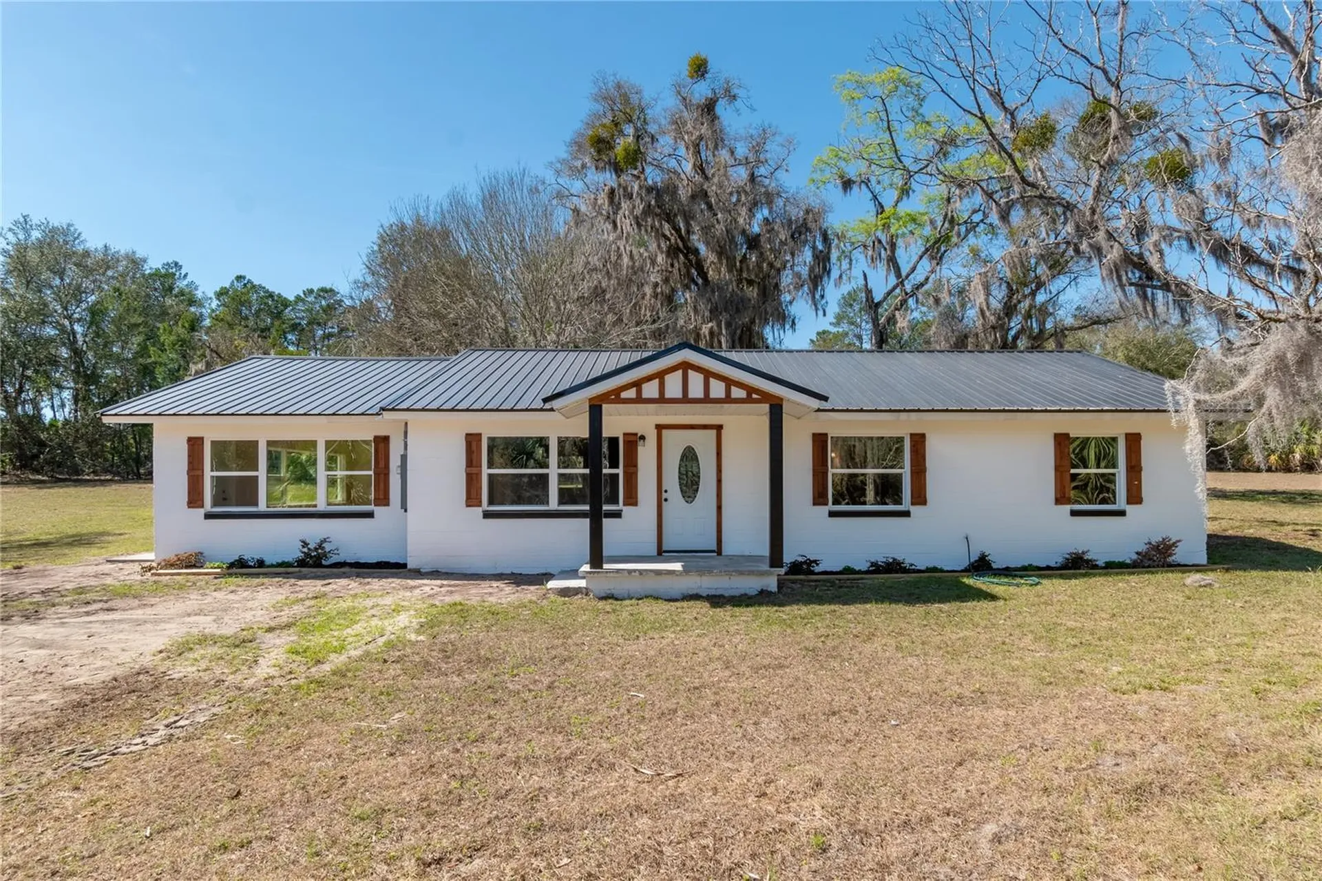983 S County Road 21 Hawthorne FL 32640
