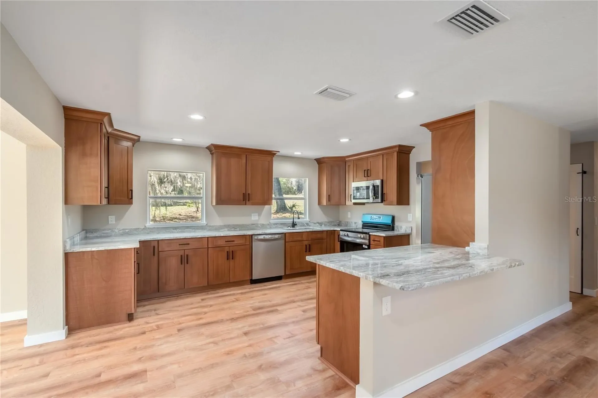 983 S County Road 21 Hawthorne FL 32640