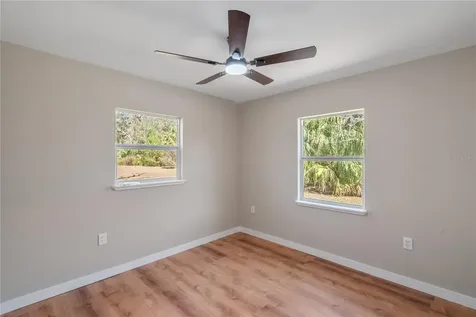 983 S County Road 21 Hawthorne FL 32640