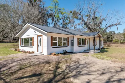 983 S County Road 21 Hawthorne FL 32640