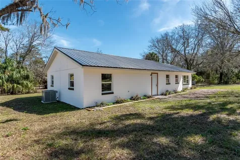 983 S County Road 21 Hawthorne FL 32640